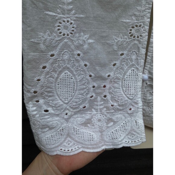 Lipslide White Embroidered cut-outs blouse buttons at back 100% cotton size M - Picture 8 of 8